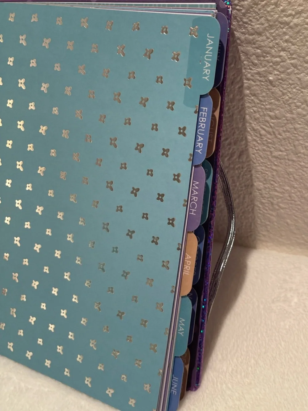 Glittery Weekly/12 Month Spiral Planner - JAN to DEC 2026. NWT.